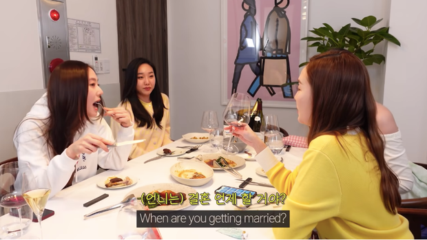 Em gái Krystal vừa hỏi chuyện, Jessica đã lộ luôn hint chuẩn bị cưới bạn trai đại gia sau 8 năm bên nhau? Em gái Krystal vừa hỏi chuyện, Jessica đã lộ luôn hint chuẩn bị cưới bạn trai đại gia sau 8 năm bên nhau?