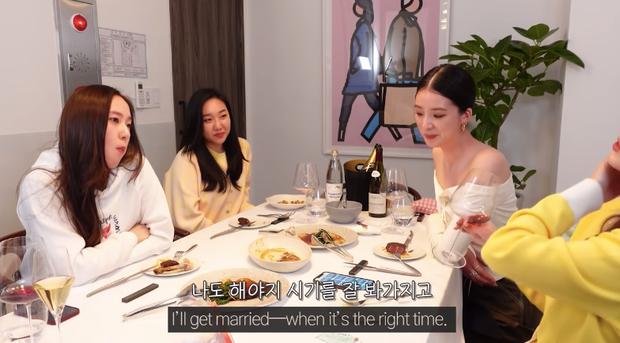 Em gái Krystal vừa hỏi chuyện, Jessica đã lộ luôn hint chuẩn bị cưới bạn trai đại gia sau 8 năm bên nhau? - 1 Em gái Krystal vừa hỏi chuyện, Jessica đã lộ luôn hint chuẩn bị cưới bạn trai đại gia sau 8 năm bên nhau? - 1