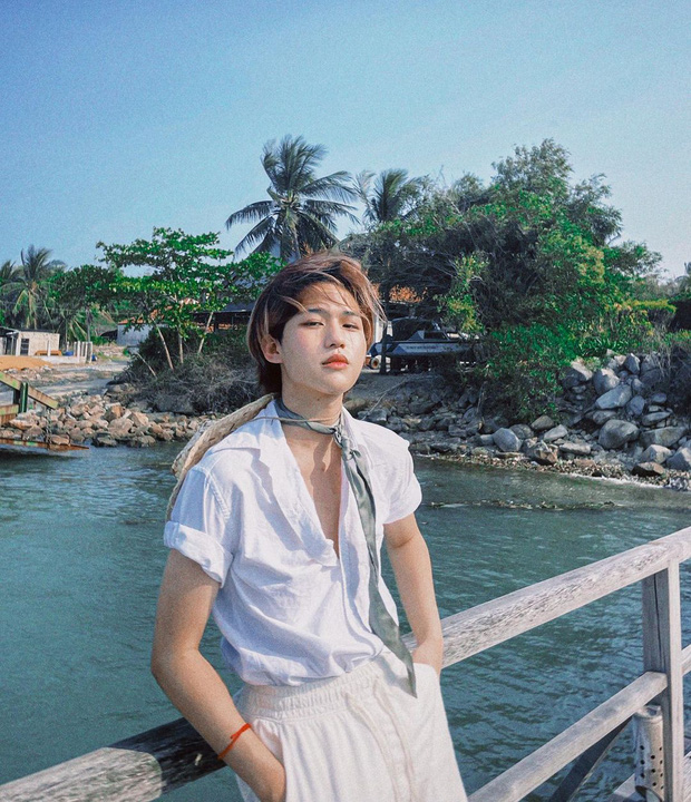 Từng bỏ cả trăm triệu để đu idol, đoán xem rich kid Nhất Hoàng chọn gì giữa tiền và idol? Từng bỏ cả trăm triệu để đu idol, đoán xem rich kid Nhất Hoàng chọn gì giữa tiền và idol?