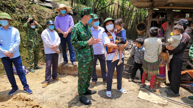 Ông Đoàn Ngọc Hải đã hồi phục sức khoẻ, tạm thời dừng đi phân phát sữa cho trẻ em vùng cao - 1 Ông Đoàn Ngọc Hải đã hồi phục sức khoẻ, tạm thời dừng đi phân phát sữa cho trẻ em vùng cao - 1