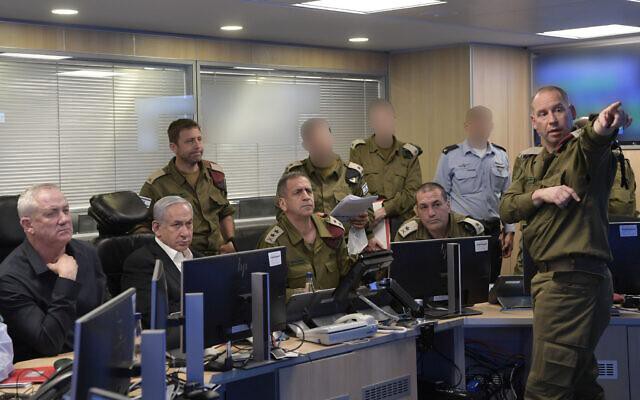 Israel lừa chiến binh Hamas xuống lòng đất trú ẩn rồi ném bom đánh sập hầm? - 1 Israel lừa chiến binh Hamas xuống lòng đất trú ẩn rồi ném bom đánh sập hầm? - 1