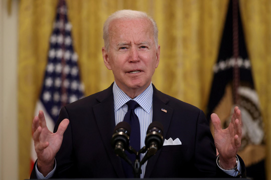 Tổng thống Biden trảm hàng loạt sắc lệnh của ông Trump Tổng thống Biden trảm hàng loạt sắc lệnh của ông Trump