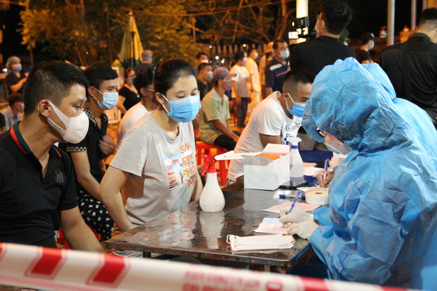 Đà Nẵng phát hiện thêm 7 ca mắc Covid-19, trong đó có 1 nữ nhân viên bán hàng điện máy chưa rõ nguồn lây - 1 Đà Nẵng phát hiện thêm 7 ca mắc Covid-19, trong đó có 1 nữ nhân viên bán hàng điện máy chưa rõ nguồn lây - 1