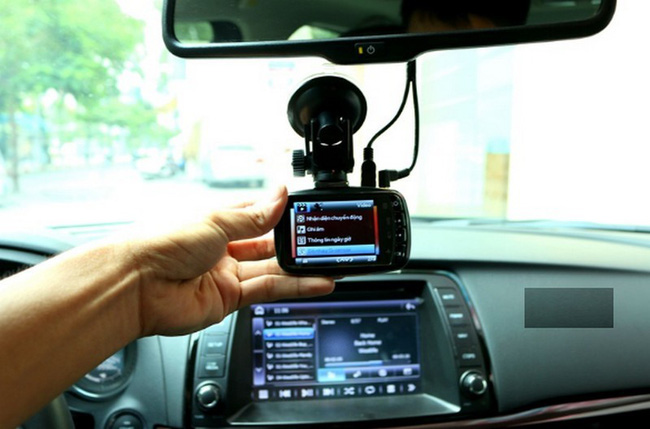 Từ 1/7, xe không lắp camera giám sát hành trình sẽ bị phạt tới 12 triệu Từ 1/7, xe không lắp camera giám sát hành trình sẽ bị phạt tới 12 triệu