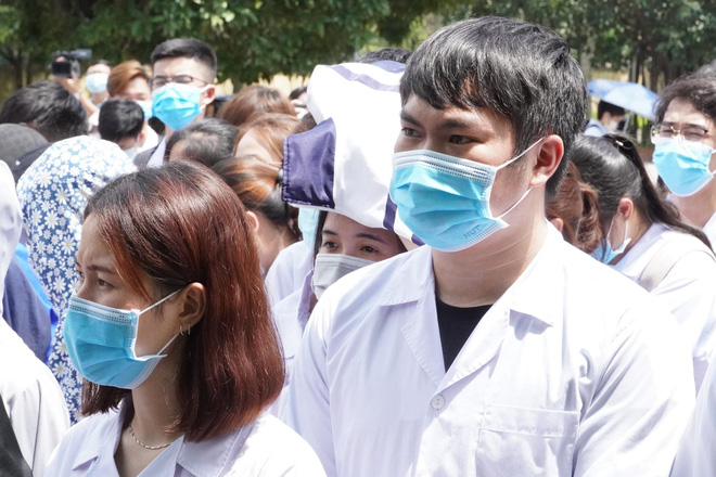 267 sinh viên trường Đại học Kỹ thuật Y tế Hải Dương lên đường chi viện Bắc Giang, Bắc Ninh - 7 267 sinh viên trường Đại học Kỹ thuật Y tế Hải Dương lên đường chi viện Bắc Giang, Bắc Ninh - 7
