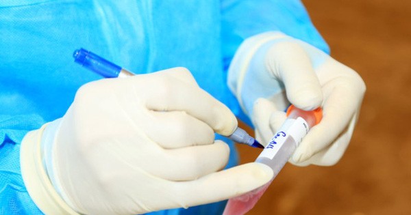 Thêm 3 ca dương tính SARS-COV-2 liên quan cụ ông 74 tuổi thuê thợ về làm cửa Thêm 3 ca dương tính SARS-COV-2 liên quan cụ ông 74 tuổi thuê thợ về làm cửa