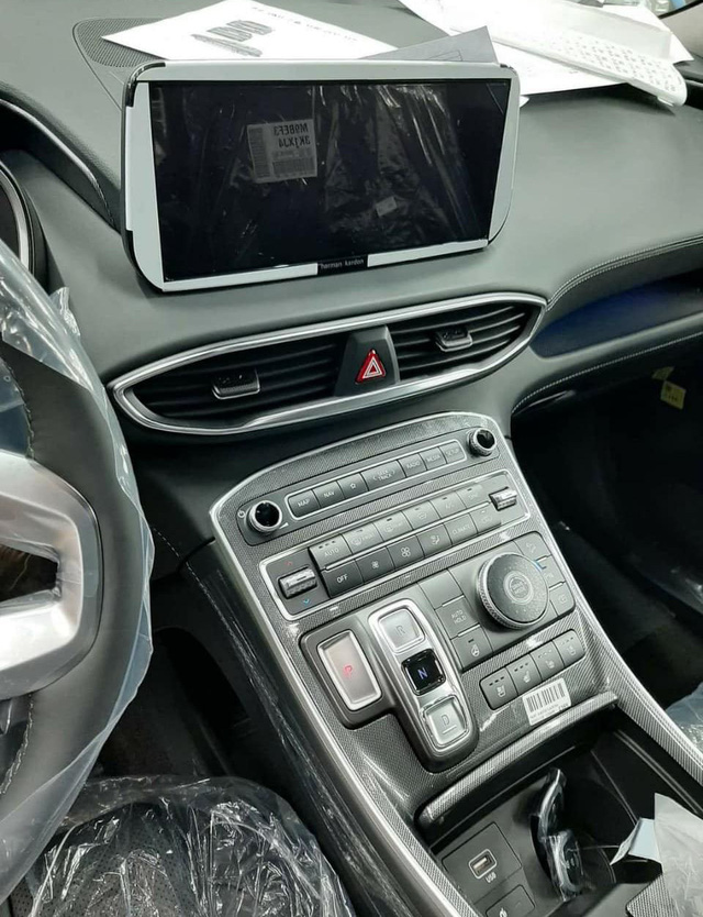Lộ trang bị Hyundai Santa Fe 2021 sắp ra mắt Việt Nam: Nhiều công nghệ lần đầu xuất hiện, giá dự kiến tăng mạnh - 5 Lộ trang bị Hyundai Santa Fe 2021 sắp ra mắt Việt Nam: Nhiều công nghệ lần đầu xuất hiện, giá dự kiến tăng mạnh - 5