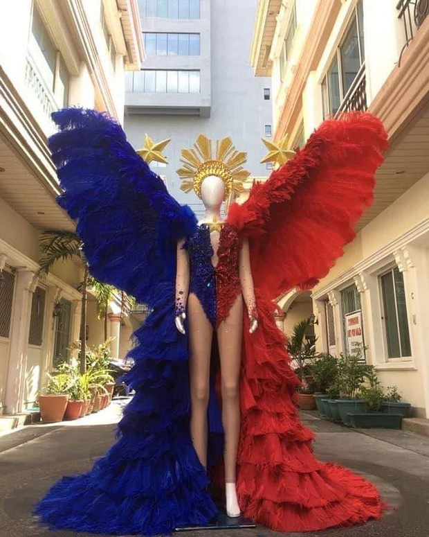 Hoa hậu Philippines dính lùm xùm ở Miss Universe: Quốc phục bị chê sau khi NTK qua đời, HHHV 2018 đồng hương nhưng không ủng hộ Hoa hậu Philippines dính lùm xùm ở Miss Universe: Quốc phục bị chê sau khi NTK qua đời, HHHV 2018 đồng hương nhưng không ủng hộ
