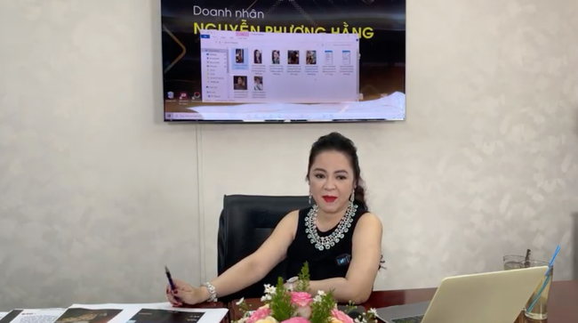 BẤT NGỜ: Bà Phương Hằng đột nhiên tâm sự về người thân duy nhất mình đang phụng dưỡng, chuyển tiền đều đặn mỗi tháng và vạch mặt hội 22 người bạn thân từng phản bội mình BẤT NGỜ: Bà Phương Hằng đột nhiên tâm sự về người thân duy nhất mình đang phụng dưỡng, chuyển tiền đều đặn mỗi tháng và vạch mặt hội 22 người bạn thân từng phản bội mình