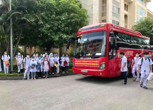 267 sinh viên trường Đại học Kỹ thuật Y tế Hải Dương lên đường chi viện Bắc Giang, Bắc Ninh - 9 267 sinh viên trường Đại học Kỹ thuật Y tế Hải Dương lên đường chi viện Bắc Giang, Bắc Ninh - 9