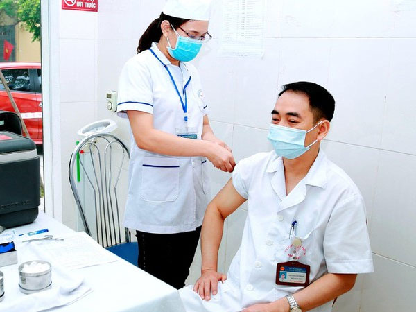 Vĩnh Phúc họp bất thường, chi 400 tỷ tiêm vắc-xin cho 100% người dân Vĩnh Phúc họp bất thường, chi 400 tỷ tiêm vắc-xin cho 100% người dân