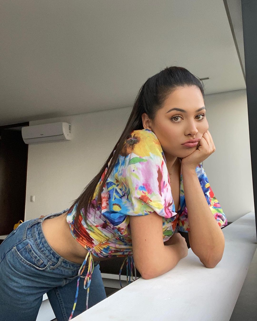 Style đời thường của Tân Hoa hậu Hoàn vũ Mexico: Chuẩn 'bánh bèo chúa' khi diện toàn váy áo hoa lá hẹ - 13 Style đời thường của Tân Hoa hậu Hoàn vũ Mexico: Chuẩn 'bánh bèo chúa' khi diện toàn váy áo hoa lá hẹ - 13