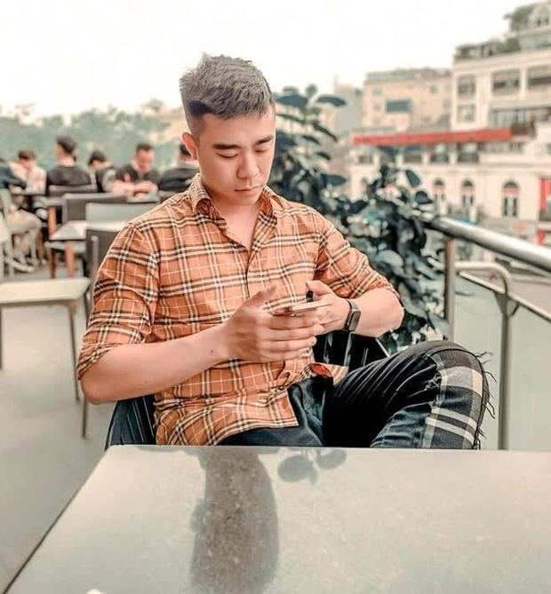 Gặp chiến sĩ CSGT trong đoạn clip đón chào đoàn y bác sĩ từ Quảng Ninh tới hỗ trợ Bắc Giang dập dịch: Hành động bột phát từ sự biết ơn và trân trọng! - 1 Gặp chiến sĩ CSGT trong đoạn clip đón chào đoàn y bác sĩ từ Quảng Ninh tới hỗ trợ Bắc Giang dập dịch: Hành động bột phát từ sự biết ơn và trân trọng! - 1