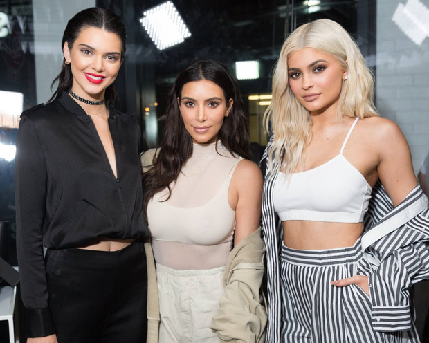 Kanye West gây sốc khi gọi Kim Kardashian là người vợ tệ chưa từng có, thừa nhận thời gian sống chung là địa ngục? - 1 Kanye West gây sốc khi gọi Kim Kardashian là người vợ tệ chưa từng có, thừa nhận thời gian sống chung là địa ngục? - 1