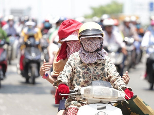 Dự báo thời tiết 18/5: Bắc Bộ mưa giông, Trung Bộ vẫn nắng nóng, Dự báo thời tiết 18/5: Bắc Bộ mưa giông, Trung Bộ vẫn nắng nóng,