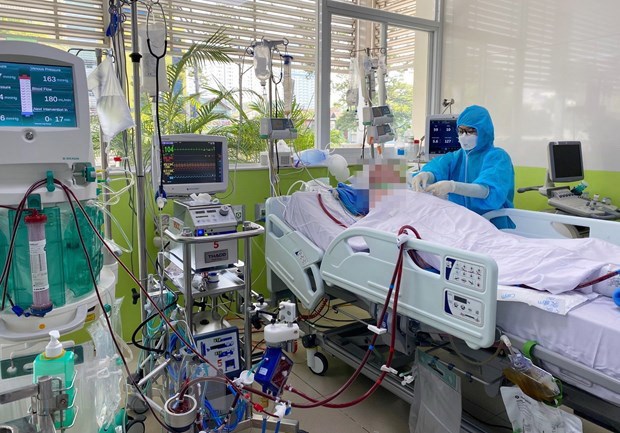 Nhiều bệnh nhân Covid-19 tại Bắc Ninh trở nặng, chuyển 1 ca lên BV tuyến trung ương Nhiều bệnh nhân Covid-19 tại Bắc Ninh trở nặng, chuyển 1 ca lên BV tuyến trung ương