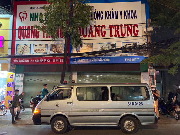 TP.HCM: Một phòng khám ở Gò Vấp bị tạm ngưng hoạt động, đưa 11 nhân viên đi cách ly tập trung TP.HCM: Một phòng khám ở Gò Vấp bị tạm ngưng hoạt động, đưa 11 nhân viên đi cách ly tập trung