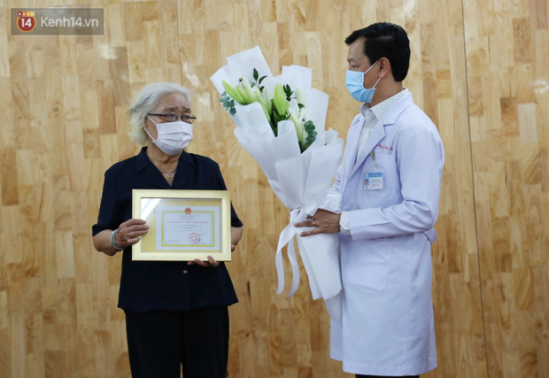 Mẹ hiến tạng con trai chết não cứu 4 người tại TP.HCM: 'Con cứ an tâm ra đi, để lại sự sống cho người khác' - 10 Mẹ hiến tạng con trai chết não cứu 4 người tại TP.HCM: 'Con cứ an tâm ra đi, để lại sự sống cho người khác' - 10