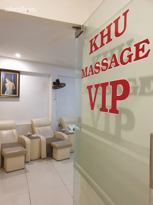 KHẨN: TP.HCM tiếp tục siết chặt phòng chống dịch bệnh, quán ăn vỉa hè không được bán tại chỗ từ 0h ngày 22/5 - 2 KHẨN: TP.HCM tiếp tục siết chặt phòng chống dịch bệnh, quán ăn vỉa hè không được bán tại chỗ từ 0h ngày 22/5 - 2