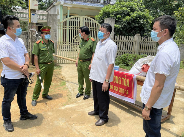 Tìm người liên quan ca mắc Covid-19 ở Thanh Hóa, ăn uống rượu thịt chó Tìm người liên quan ca mắc Covid-19 ở Thanh Hóa, ăn uống rượu thịt chó