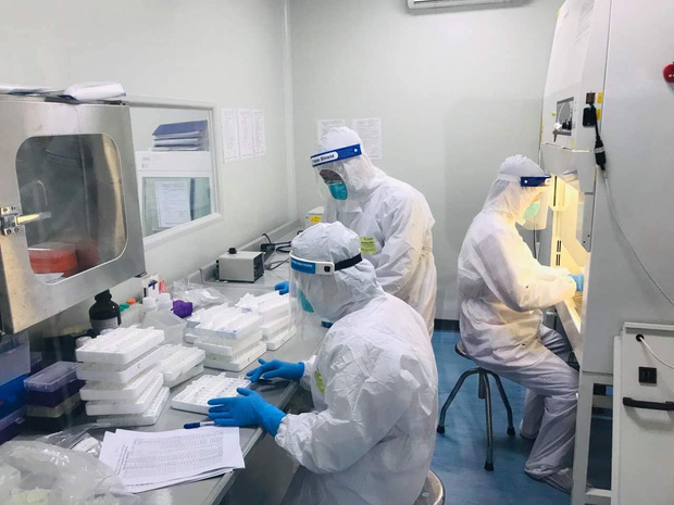 Hà Nội: Ca mắc Covid-19 mới nhất ở cạnh phòng bệnh có ô thông khí, chung điều hòa với 2 F1 của cựu Giám đốc Hacinco Hà Nội: Ca mắc Covid-19 mới nhất ở cạnh phòng bệnh có ô thông khí, chung điều hòa với 2 F1 của cựu Giám đốc Hacinco
