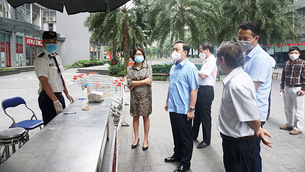 Phó Chủ tịch Hà Nội: Chùm ca bệnh tại Times City rất phức tạp, nguồn lây chưa xác định Phó Chủ tịch Hà Nội: Chùm ca bệnh tại Times City rất phức tạp, nguồn lây chưa xác định