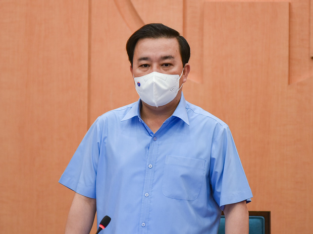 Phó chủ tịch Hà Nội: 'Chùm 18 ca bệnh có thể lây từ chính Tập đoàn T&T, không phải từ gia đình ở Times City' Phó chủ tịch Hà Nội: 'Chùm 18 ca bệnh có thể lây từ chính Tập đoàn T&T, không phải từ gia đình ở Times City'