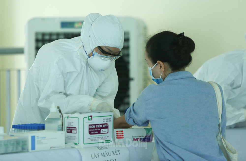 Hà Nội thêm 10 ca dương tính với SARS-CoV-2, trong đó 8 ca liên quan Times City và Công ty T&T Hà Nội thêm 10 ca dương tính với SARS-CoV-2, trong đó 8 ca liên quan Times City và Công ty T&T