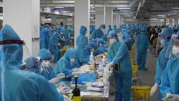 Chuyên gia nói về kỷ lục 300 ca mắc Covid-19: Đúng theo chu trình ủ bệnh của virus Chuyên gia nói về kỷ lục 300 ca mắc Covid-19: Đúng theo chu trình ủ bệnh của virus