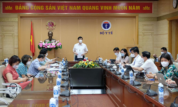 'Chủng virus SARS-CoV-2 mới nuôi cấy 2 ngày đã mọc rất nhiều, phát tán mầm bệnh rất nhanh' 'Chủng virus SARS-CoV-2 mới nuôi cấy 2 ngày đã mọc rất nhiều, phát tán mầm bệnh rất nhanh'