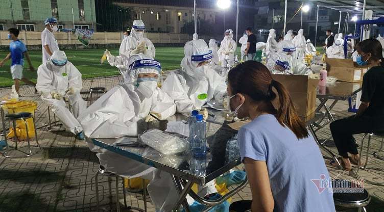 Chủ tịch Bắc Giang lý giải 375 ca dương tính SARS-CoV- 2 trong ngày 25/5 Chủ tịch Bắc Giang lý giải 375 ca dương tính SARS-CoV- 2 trong ngày 25/5