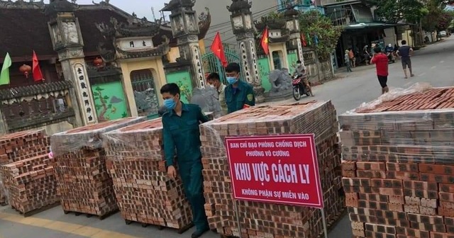 TP Bắc Ninh xếp gạch, bê tông, dàn hàng ô tô, lập hơn 100 chốt kiểm soát dịch Covid-19 - 3 TP Bắc Ninh xếp gạch, bê tông, dàn hàng ô tô, lập hơn 100 chốt kiểm soát dịch Covid-19 - 3