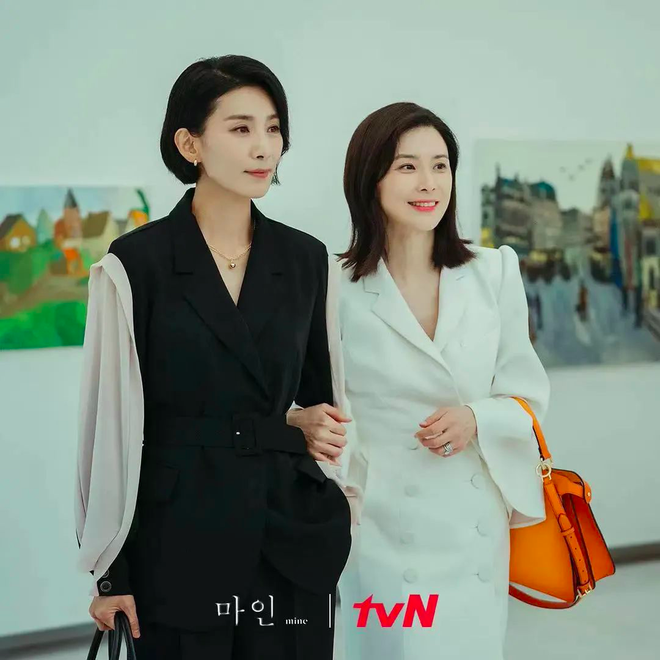 5 drama Hàn ngập tràn toàn đồ hiệu: Penthouse đã xịn rồi nhưng bom tấn Mine được dự là còn bùng nổ hơn! 5 drama Hàn ngập tràn toàn đồ hiệu: Penthouse đã xịn rồi nhưng bom tấn Mine được dự là còn bùng nổ hơn!
