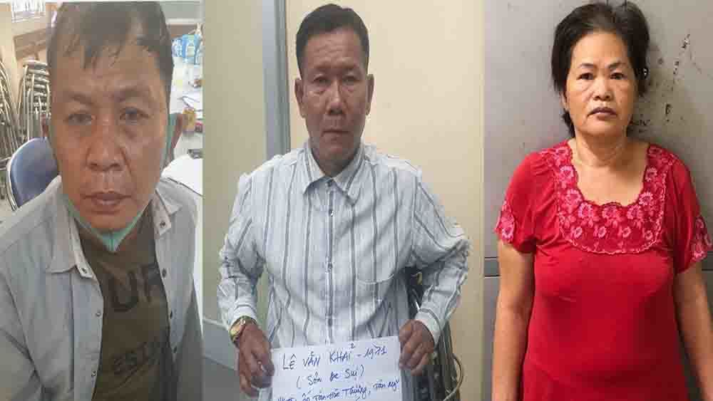 Băng dàn cảnh va chạm giao thông để móc túi ở Sài Gòn sa lưới Băng dàn cảnh va chạm giao thông để móc túi ở Sài Gòn sa lưới