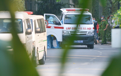 Hà Nội ghi nhận thêm 6 ca dương tính với SARS-CoV-2 Hà Nội ghi nhận thêm 6 ca dương tính với SARS-CoV-2