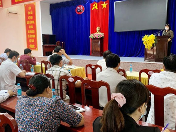 10 cảnh sát liên quan cô giáo mầm non dương tính nCoV ở Bạc Liêu 10 cảnh sát liên quan cô giáo mầm non dương tính nCoV ở Bạc Liêu
