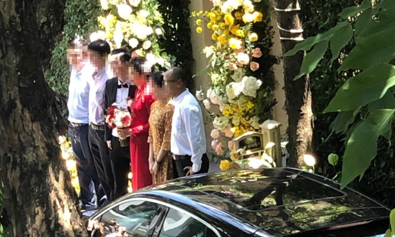 Một gia đình ở quận 7 tổ chức đám cưới trong mùa dịch - 1 Một gia đình ở quận 7 tổ chức đám cưới trong mùa dịch - 1