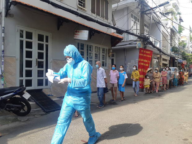 TP.HCM tìm thấy mối liên hệ giữa 2 chuỗi lây nhiễm Hội thánh và cặp vợ chồng đi khám bệnh tại BV Hoàn Mỹ - 1 TP.HCM tìm thấy mối liên hệ giữa 2 chuỗi lây nhiễm Hội thánh và cặp vợ chồng đi khám bệnh tại BV Hoàn Mỹ - 1