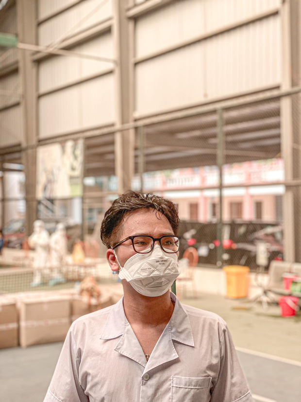 Nam sinh 20 tuổi ngất xỉu khi lấy mẫu xét nghiệm trong thời tiết 40 độ ở Bắc Giang: 'Mình ngồi xuống định nghỉ một lúc thì sau đó không biết gì nữa...' - 6 Nam sinh 20 tuổi ngất xỉu khi lấy mẫu xét nghiệm trong thời tiết 40 độ ở Bắc Giang: 'Mình ngồi xuống định nghỉ một lúc thì sau đó không biết gì nữa...' - 6