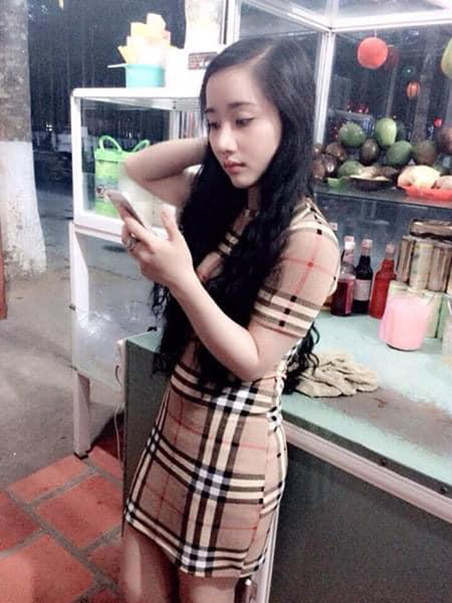 Lê Dương Bảo Lâm mở đại hội 'dìm' vợ và treo thưởng 2 triệu: Ánh mắt lườm chồng sắc lẹm của Quỳnh Quỳnh thấy mà lo thay! - 7 Lê Dương Bảo Lâm mở đại hội 'dìm' vợ và treo thưởng 2 triệu: Ánh mắt lườm chồng sắc lẹm của Quỳnh Quỳnh thấy mà lo thay! - 7