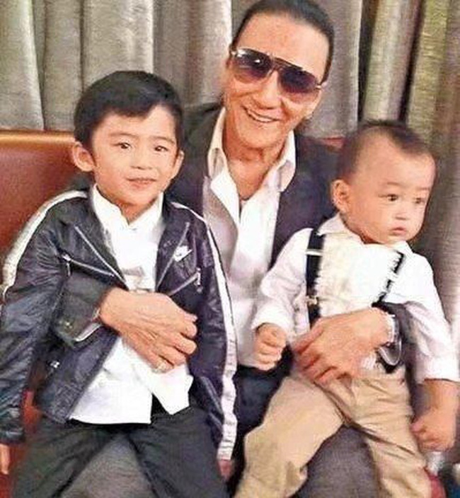 Con trai Trương Bá Chi nói một câu về Tạ Đình Phong mà khiến ai cũng xúc động - 1 Con trai Trương Bá Chi nói một câu về Tạ Đình Phong mà khiến ai cũng xúc động - 1
