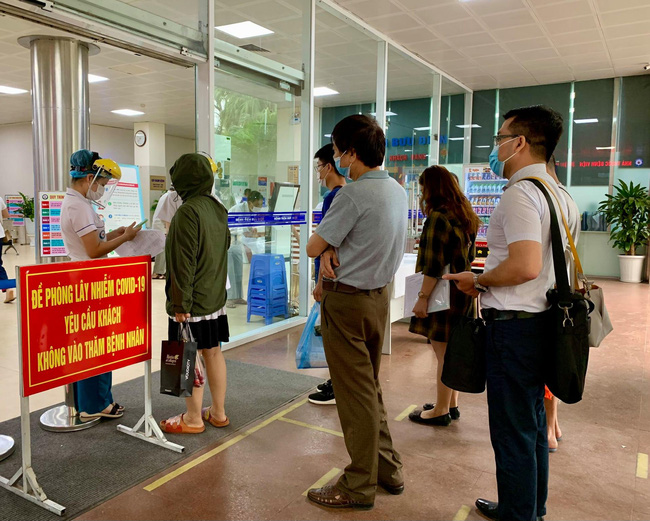 Sợ lây nhiễm Covid-19, nam thanh niên trẻ khỏe có nguy cơ bị cắt cụt chân vì tự ý đắp lá thuốc tại nhà - 2 Sợ lây nhiễm Covid-19, nam thanh niên trẻ khỏe có nguy cơ bị cắt cụt chân vì tự ý đắp lá thuốc tại nhà - 2