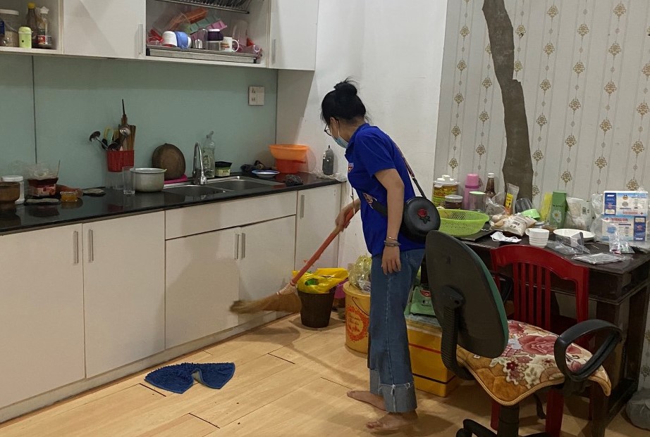 Bé trai 7 tuổi 'đánh bại' COVID-19 bằng hành trình 'độc mã' đầy dũng cảm từ lúc đi cách ly cho tới khi về nhà khiến người lớn cũng phải cảm phục - 5 Bé trai 7 tuổi 'đánh bại' COVID-19 bằng hành trình 'độc mã' đầy dũng cảm từ lúc đi cách ly cho tới khi về nhà khiến người lớn cũng phải cảm phục - 5