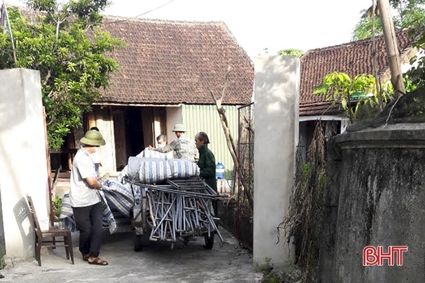 Hà Tĩnh: Bàng hoàng phát hiện mẹ già cùng anh trai tử vong bên giếng nước Hà Tĩnh: Bàng hoàng phát hiện mẹ già cùng anh trai tử vong bên giếng nước