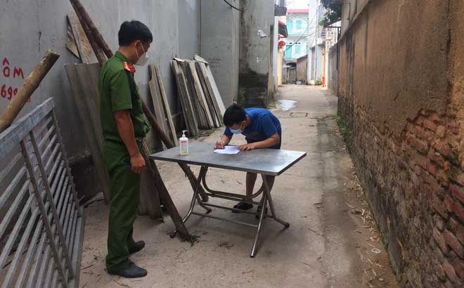 Bắc Giang: Chủ nhà trọ có các trường hợp F0, F1 vẫn vượt chốt ra ngoài mua thực phẩm Bắc Giang: Chủ nhà trọ có các trường hợp F0, F1 vẫn vượt chốt ra ngoài mua thực phẩm