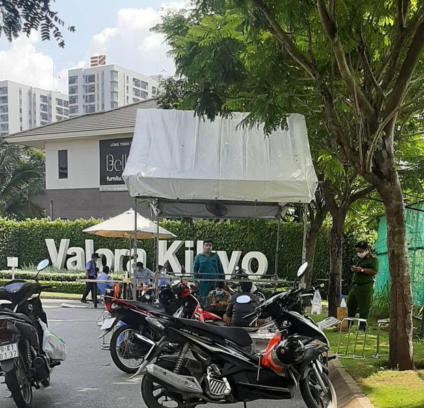 TP.HCM: Phong tỏa khu biệt thự Valora Kikyo ở TP. Thủ Đức vì liên quan đến 2 ca mắc Covid-19 TP.HCM: Phong tỏa khu biệt thự Valora Kikyo ở TP. Thủ Đức vì liên quan đến 2 ca mắc Covid-19