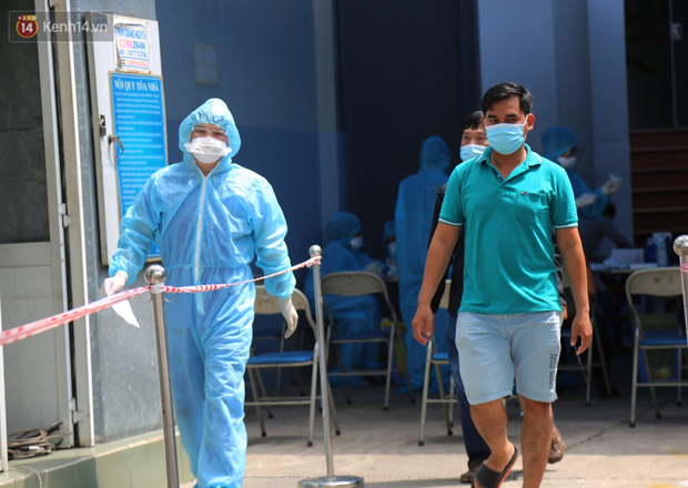 NÓNG: TP.HCM thêm 15 ca dương tính SARS-CoV-2, chuỗi lây nhiễm tại công ty kiểm toán quận 3 có thêm ca bệnh mới NÓNG: TP.HCM thêm 15 ca dương tính SARS-CoV-2, chuỗi lây nhiễm tại công ty kiểm toán quận 3 có thêm ca bệnh mới