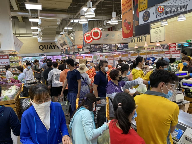 KHẨN: Người nào từng đến siêu thị Emart quận Gò Vấp cần liên hệ ngay cơ quan y tế KHẨN: Người nào từng đến siêu thị Emart quận Gò Vấp cần liên hệ ngay cơ quan y tế