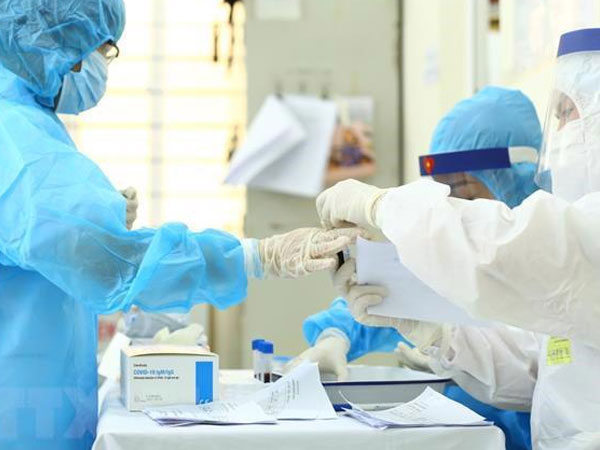 Nam sinh 22 tuổi nhiễm biến chủng Ấn Độ Nam sinh 22 tuổi nhiễm biến chủng Ấn Độ