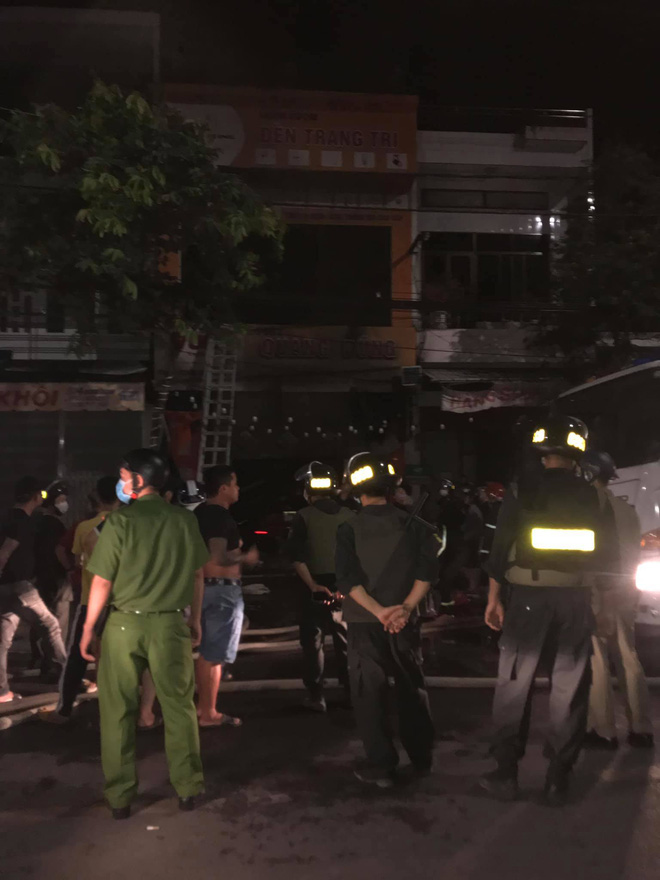 Quảng Ngãi: 4 người tử vong thương tâm trong vụ cháy cửa hàng điện Quảng Ngãi: 4 người tử vong thương tâm trong vụ cháy cửa hàng điện